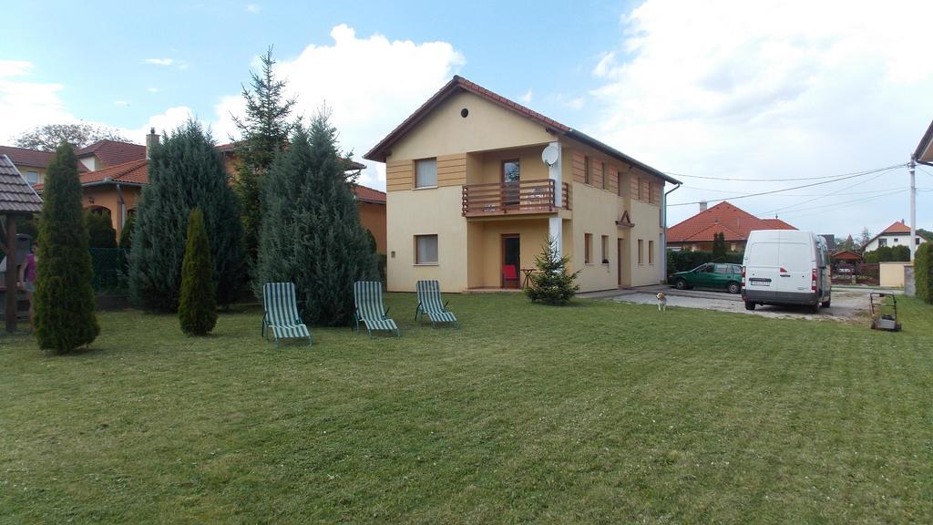 Bodzavirag Apartman Zalakaros Exterior foto