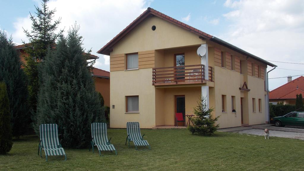 Bodzavirag Apartman Zalakaros Exterior foto