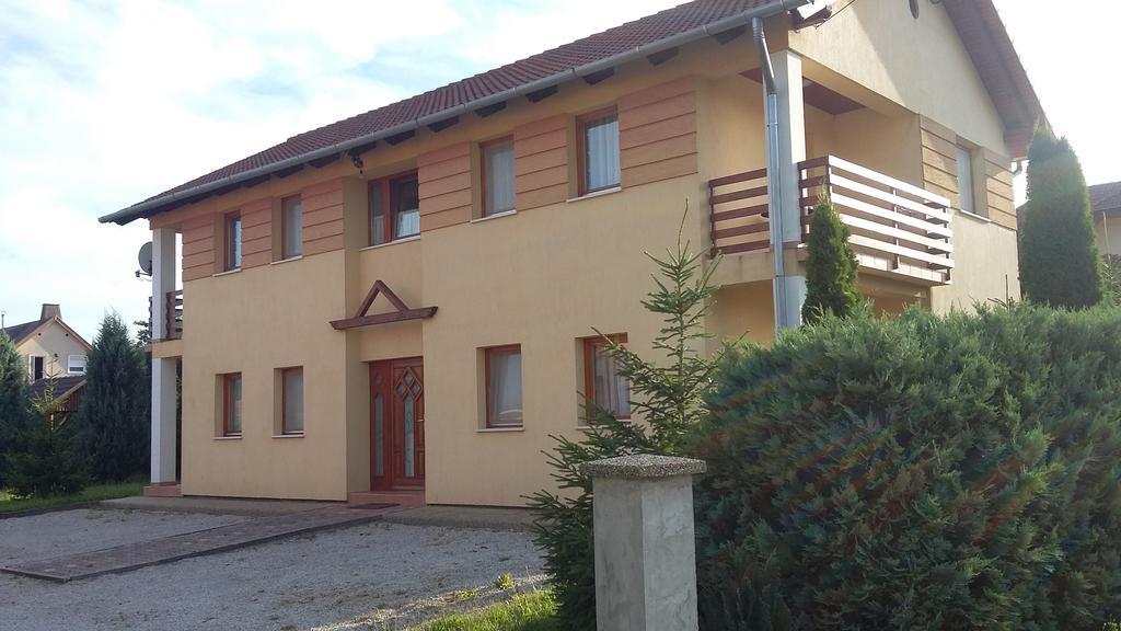 Bodzavirag Apartman Zalakaros Exterior foto